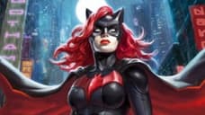 Arrowverse ELSEWORLDS Crossover Gets An Awesome Comic Book Cover Style Poster