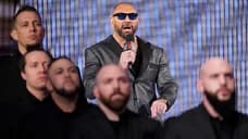 ARROW's Stephen Amell Ends Up In Twitter Beef With Dave Bautista Over GOTG Star's WRESTLEMANIA Return