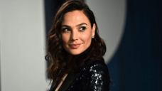 Gal Gadot Spy Thriller HEART OF STONE Moves To Netflix; THE AERONAUTS' Tom Harper Set To Direct