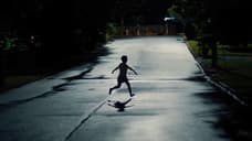 WEAPONS: Eerie First Teaser Trailer For BARBARIAN Director Zach Cregger's Next Horror Movie Released