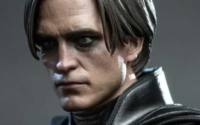 THE BATMAN: First Look At Hot Toys' Take On Robert Pattinson's Dark ...