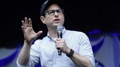 STAR WARS: THE FORCE AWAKENS Director JJ Abrams To Take A Break From Reboots