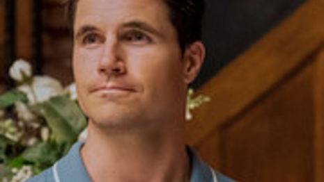 UPLOAD Director Dave Rogers On Making Prime Video's #1 Comedy, The Versatility Of The Cast & More (Exclusive)