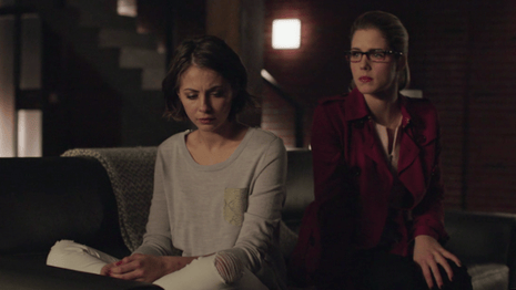 ARROW EP Marc Guggenheim Says The Show Won't Kill Thea Or Put Felicity In A Costume