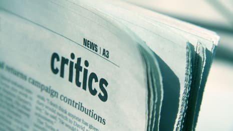 Hypocrite critics and the change of opinions every two weeks