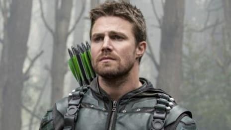 FIRST SET PHOTOS OF STEPHEN AMELL ON 'THE FLASH' RELEASED!