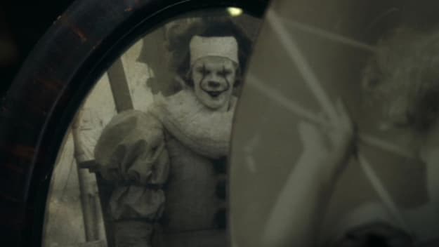 IT: WELCOME TO DERRY Episode 7 Recap: Pennywise's Twisted Past Is Revealed As The Death Toll Rises - SPOILERS