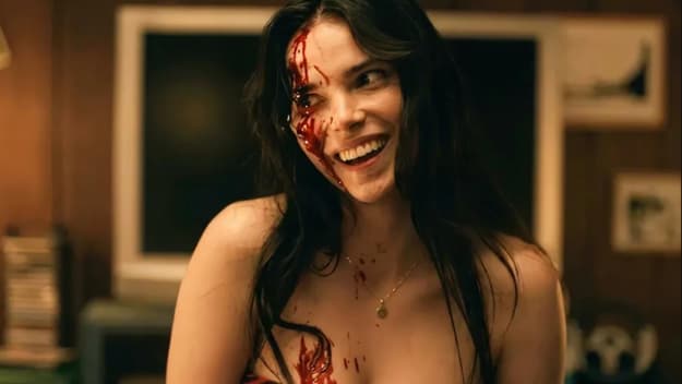 Video: First Look At Obsession's Nikki Freeman As A Halloween Horror Nights Roaming Character