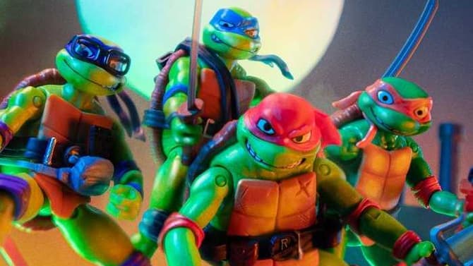Teenage Mutant Ninja Turtles: Mutant Mayhem Making of a Ninja Raphael  Action Figure 3-Pack