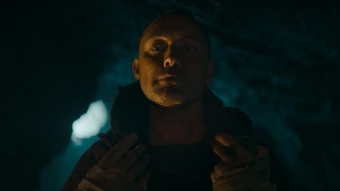 STAR WARS: First SKELETON CREW Trailer And Poster Introduces Jude Law's Mysterious Jedi Jod Na Nawood