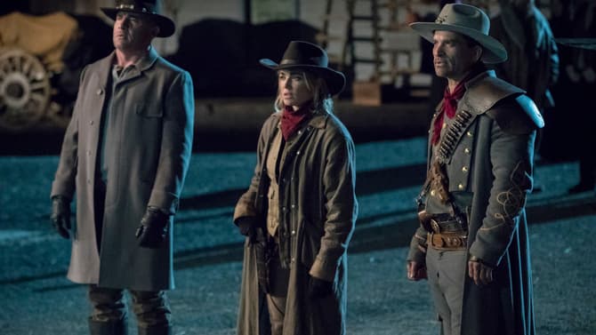 LEGENDS OF TOMORROW: It's Showtime In The New Promo For Season 3 Finale: &quot;The Good, The Bad And The Cuddly&quot;