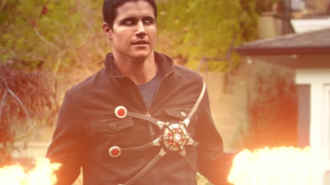 Robbie Amell Teases Firestorm Return To THE FLASH/LEGENDS OF TOMORROW