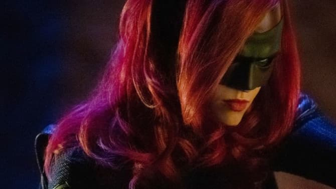 ELSEWORLDS: New BATWOMAN Photo Revealed Alongside Some Major Plot And Casting Details