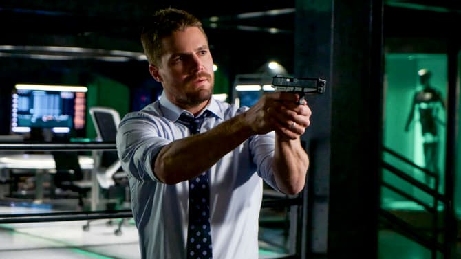 ARROW: Oliver Queen Gets An Intervention In New Photos From Season 6, Episode 18: &quot;Fundamentals&quot;