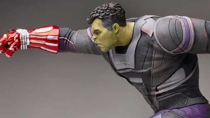 AVENGERS: ENDGAME - Incredible New Statue Depicts The Hulk Racing Into Battle Wielding The Nano Gauntlet