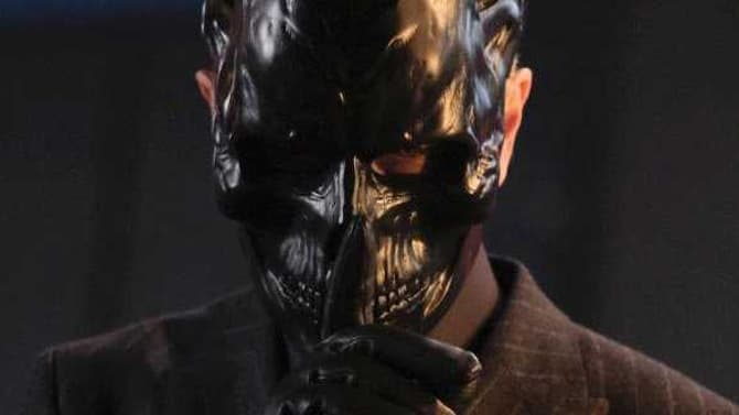 BATWOMAN Season 2 Adds Peter Outerbridge As Black Mask; First Official Image Released