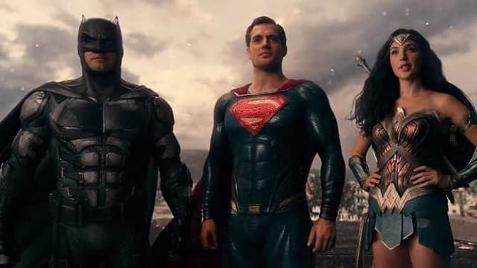 JUSTICE LEAGUE Director Zack Snyder Admits He's Considering Watching Joss Whedon's Theatrical Cut