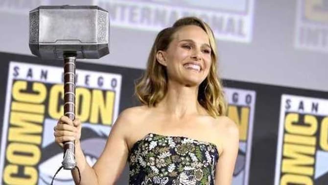 VIDEO: See Natalie Portman Lift Mjolnir After THOR: LOVE AND THUNDER Announcement At Comic-Con