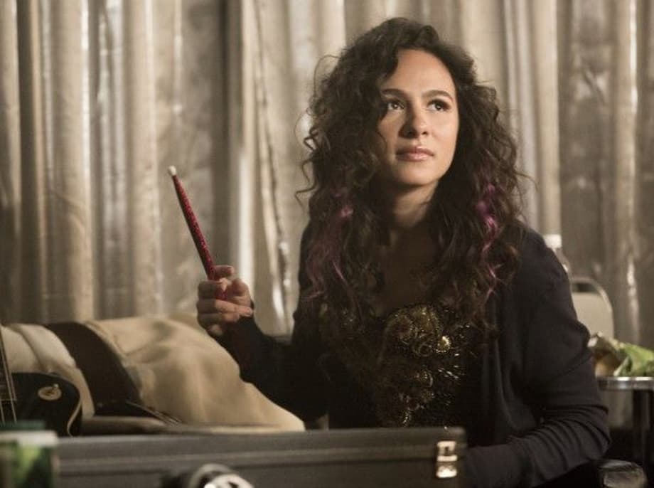 jem-and-the-holograms-image-aurora-perrineau