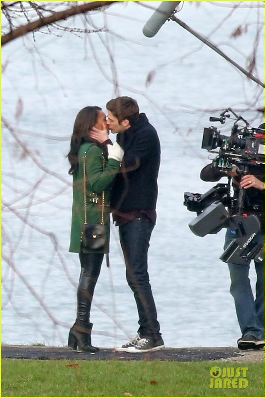 grant gustin candice patton flash pcas win 08