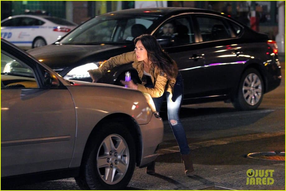 megan fox stephen amell tmnt night scenes 10