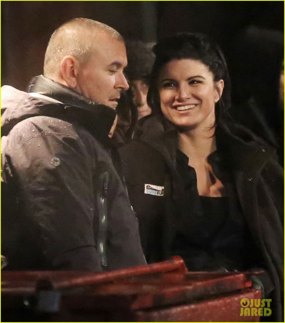 ryan reynolds gets down dirty on deadpool movie set 04