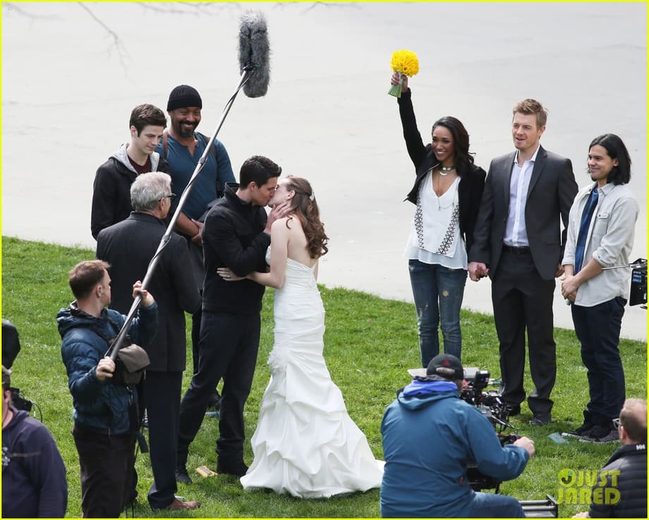 the flash caitlin ronnie wedding rehearsal filming pics 01