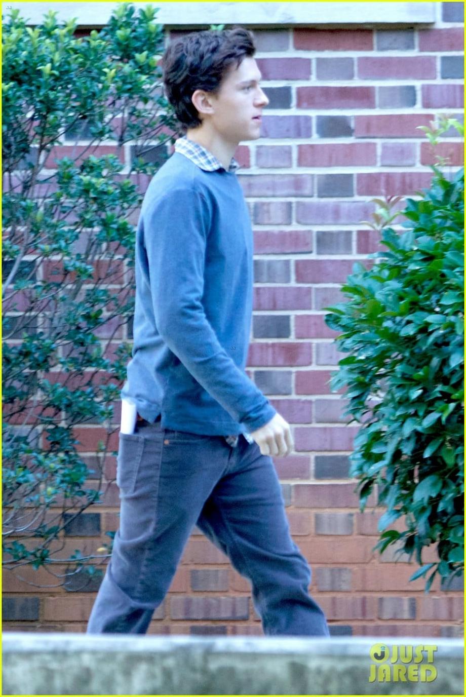 tom holland zendaya spider man atlanta first set pics 01