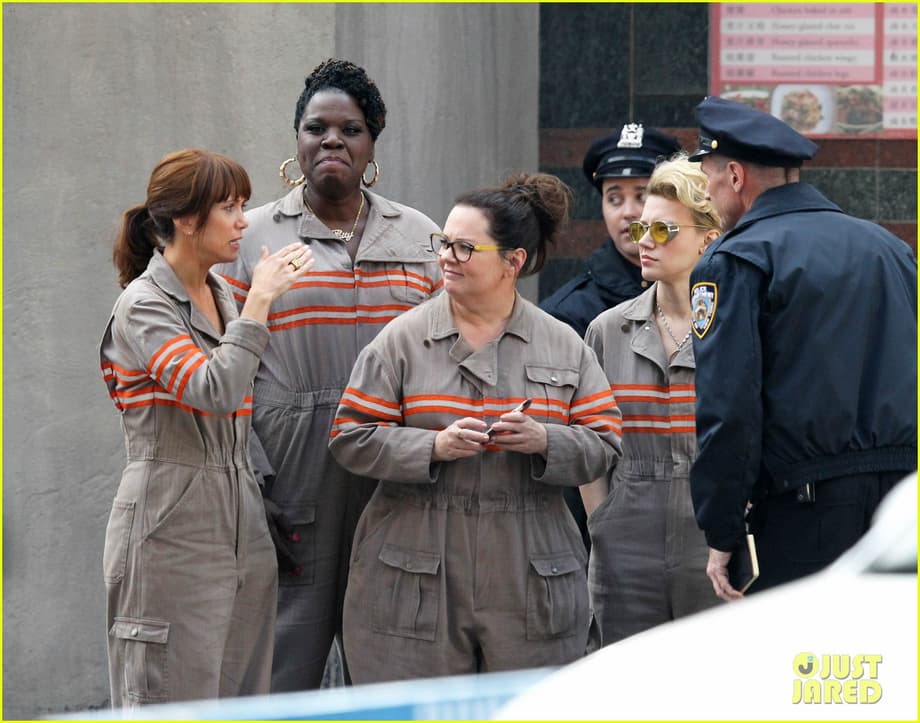 female ghostbusters cast first photo in costume 02