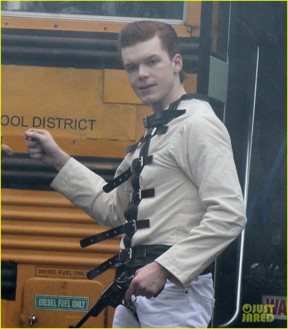 cameron monaghan wears a straight jacket for joker on gotham 07