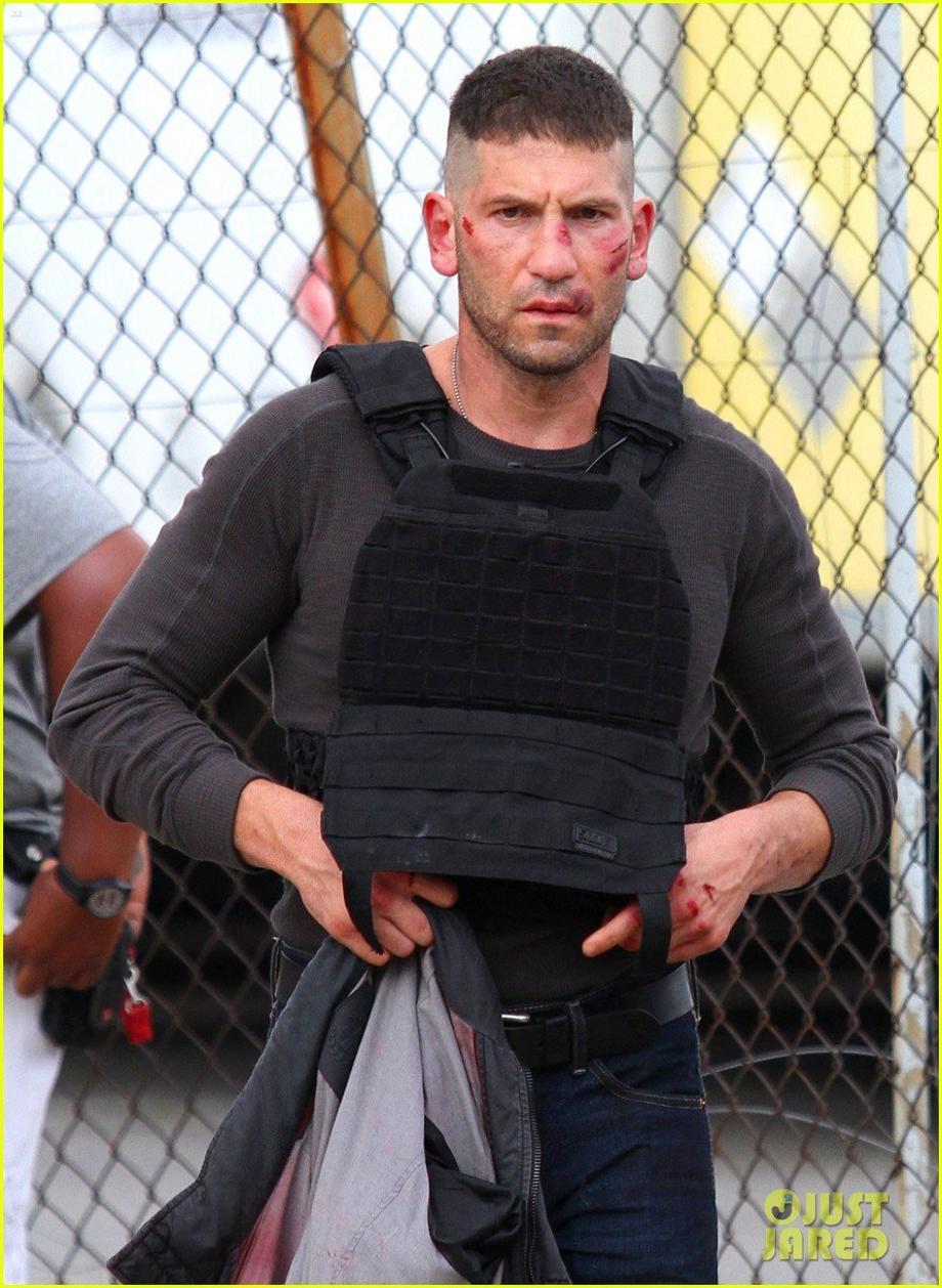 jon bernthal cut up on daredevil set 06