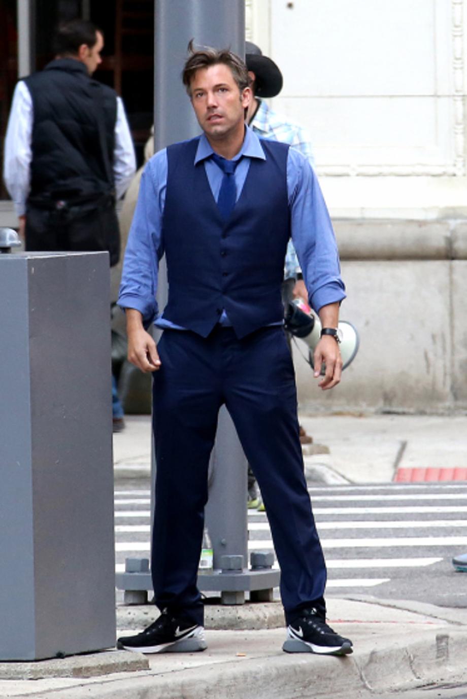 First look of Ben Affleck as Bruce Wayne on the set of "Batman v Superman: Dawn of Justice" **NO WEB UNTIL 9AM PST 08/12/2014** *MUST CALL FOR PRICING*