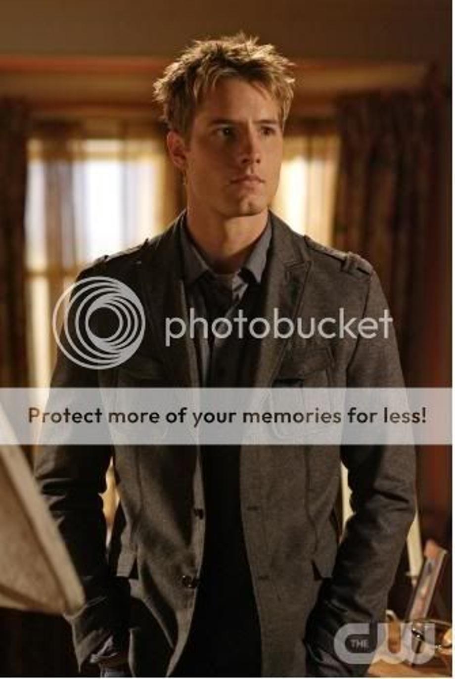 Justin Hartley Pictures, Images and Photos