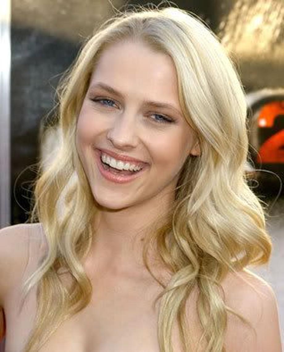 Teresa Palmer Pictures, Images and Photos
