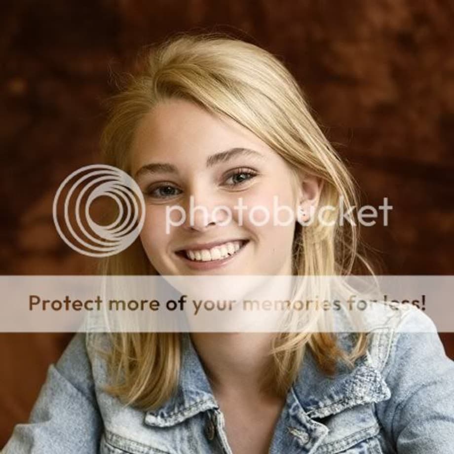 Anna Sophia Robb Pictures, Images and Photos