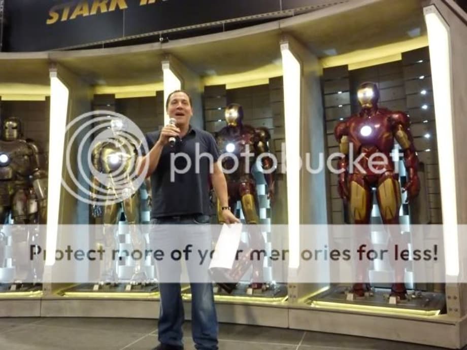 Jon Favreau signing for Iron Man 2 Pictures, Images and Photos