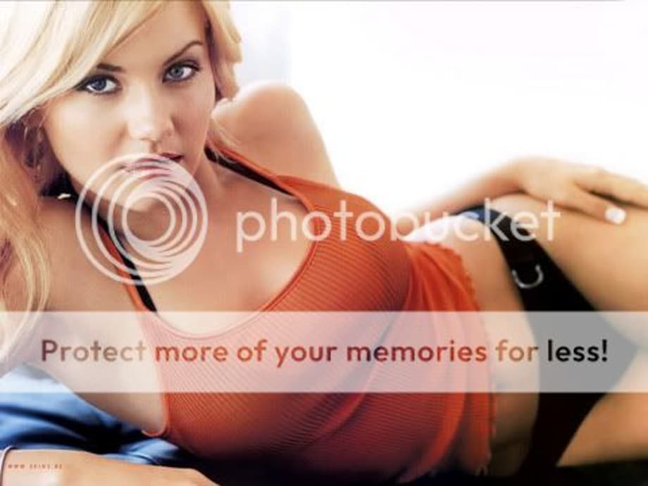 Elisha Cuthbert Pictures, Images and Photos