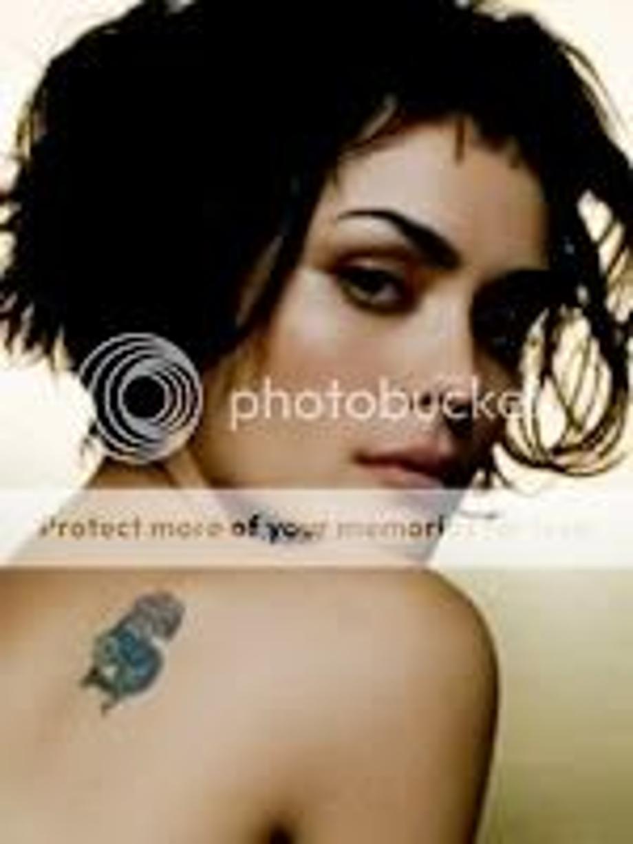 Shannyn Sossamon Pictures, Images and Photos