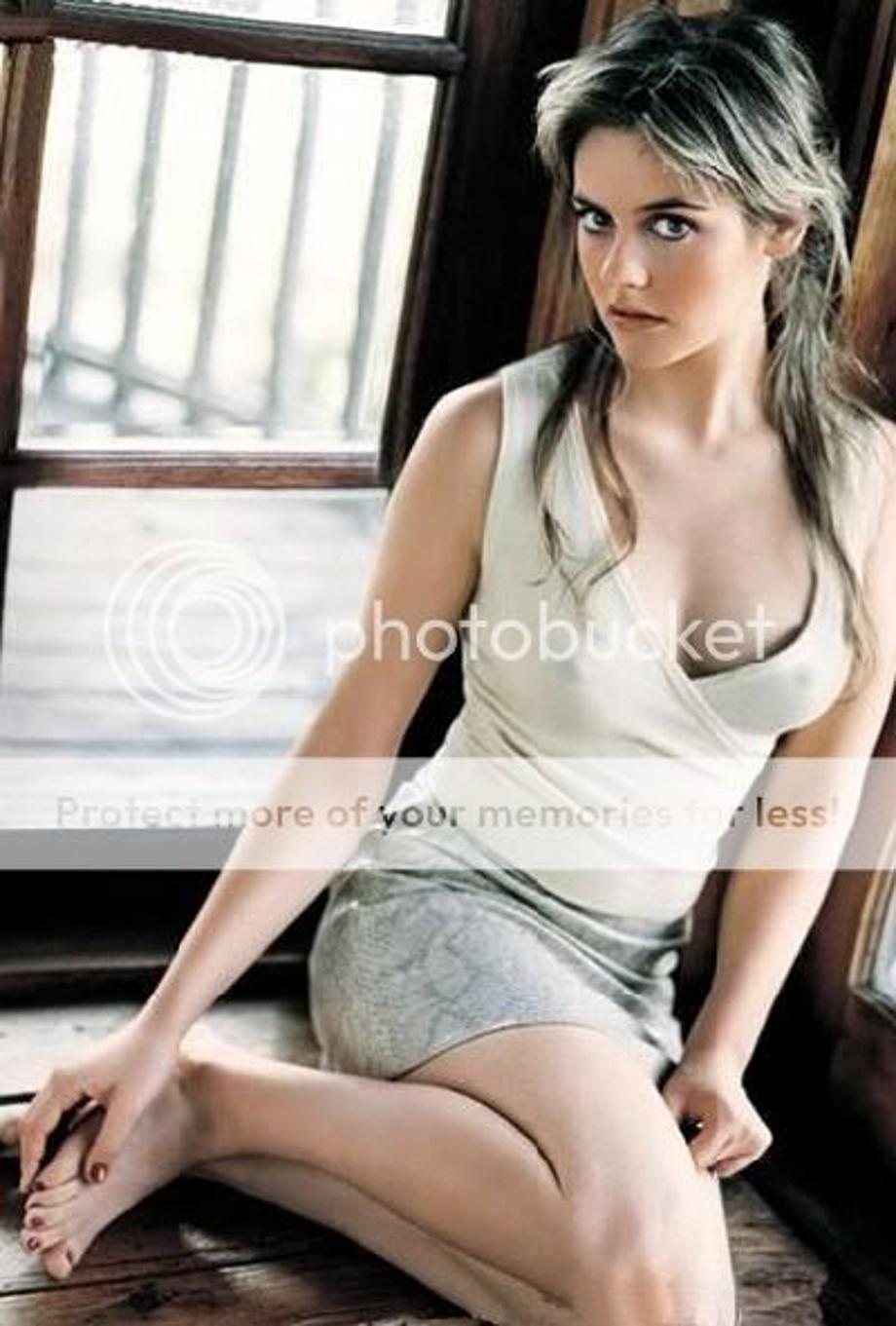Alicia Silverstone Pictures, Images and Photos