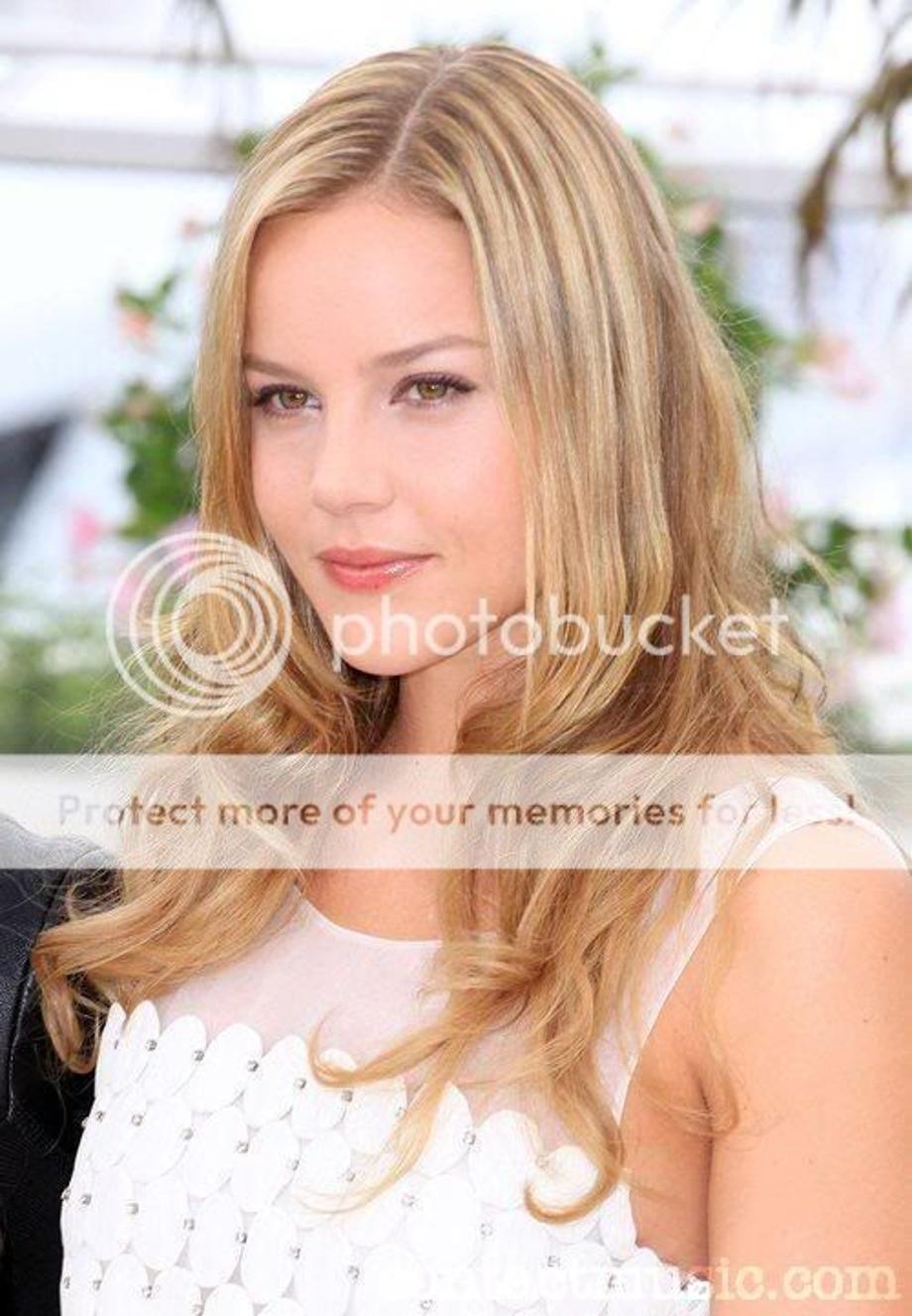 Chloe Pictures, Images and Photos