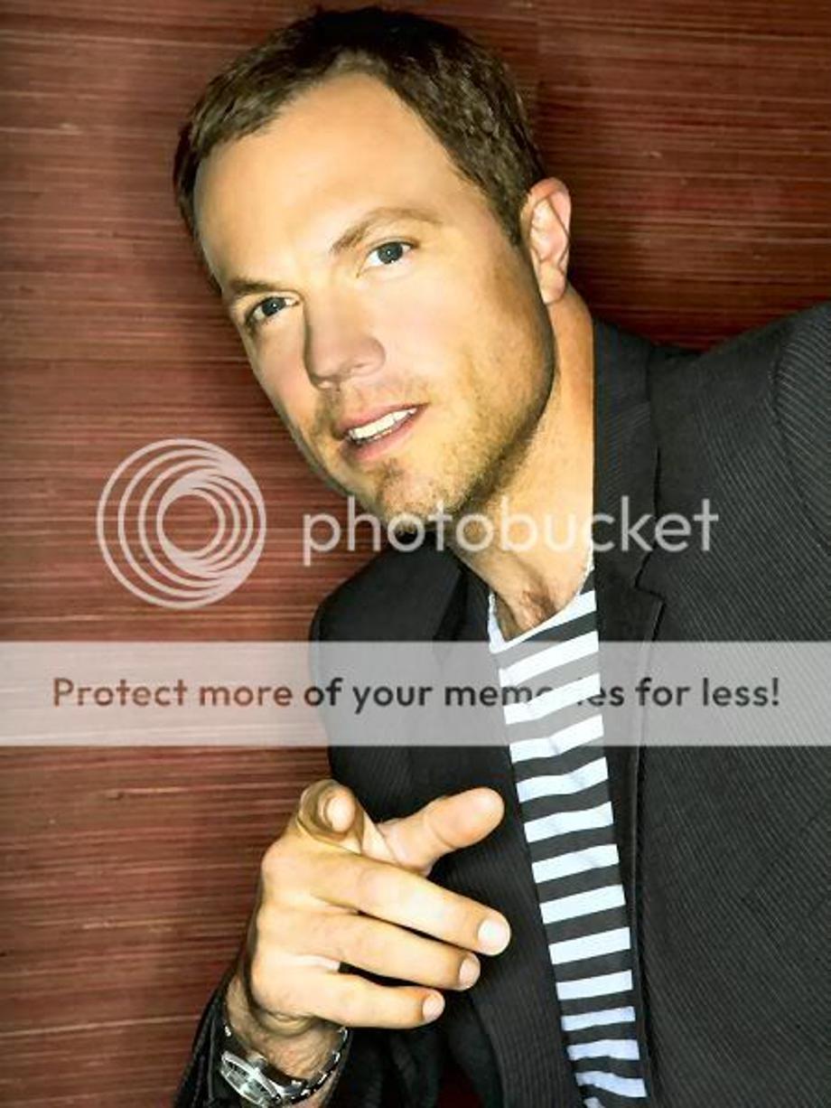 POSTED to men_daily. adam baldwin, firefly, handson.provocateuse.com, american, brunette, blue, jacket Pictures, Images and Photos