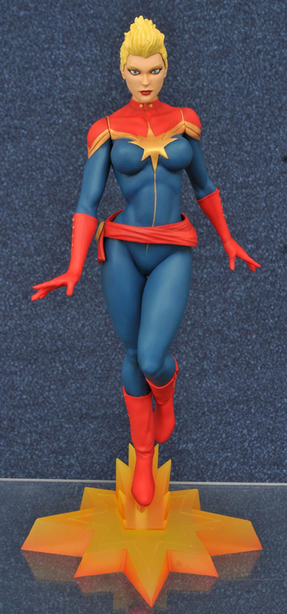 SDCC16 MARVEL GALLERY CAPT MARVEL MOHAWK FIG