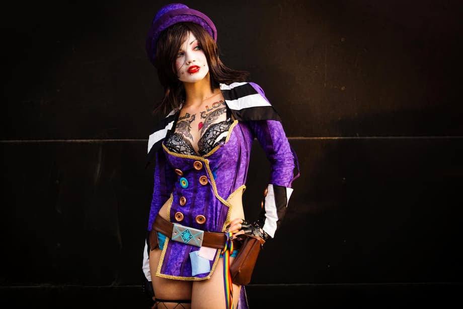 COSPLAY Hotties: Featuring Thor, Princess Leia, She-Ra, Sue Storm & Aquaman