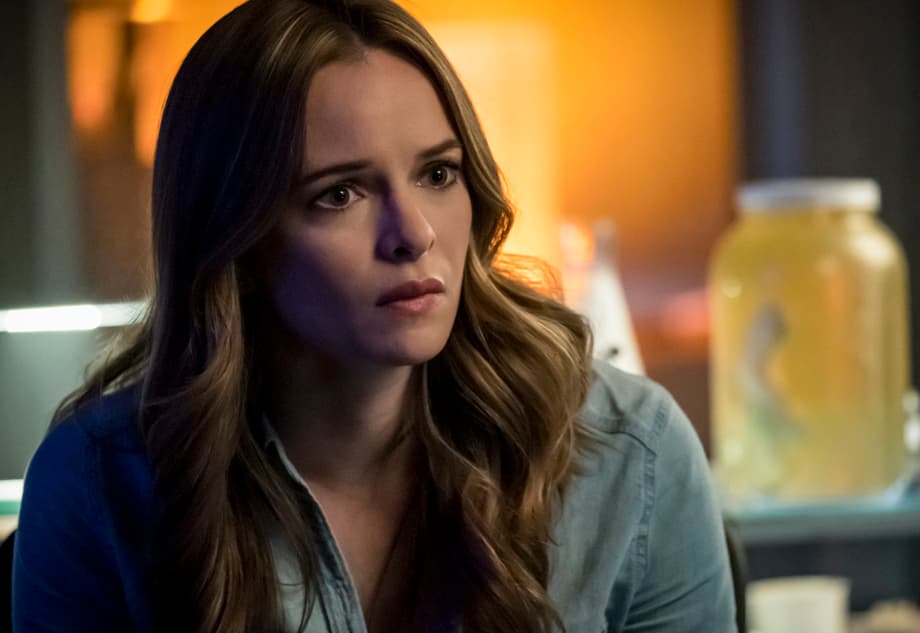 THE FLASH: Caitlin Snow Finds Her Father In New Photos From Season 5, Episode 6: &quot;The Icicle Cometh&quot;