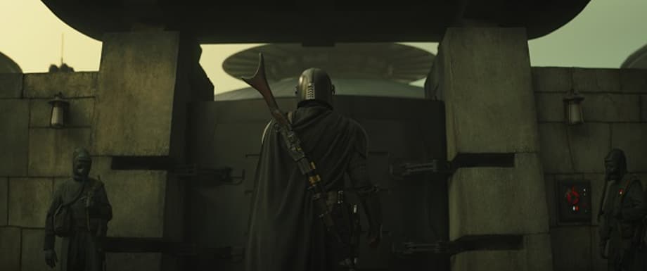 The-Mandalorian-Pedro-Pascal-in-Lucasfilm-s-THE-MANDALORIAN-season-two-exclusively-on-Disney-2020-Lu