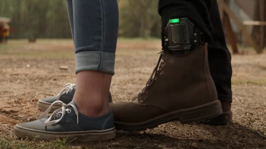 Hawkeye-s-ankle-monitor-Avengers-Endgame-Banner