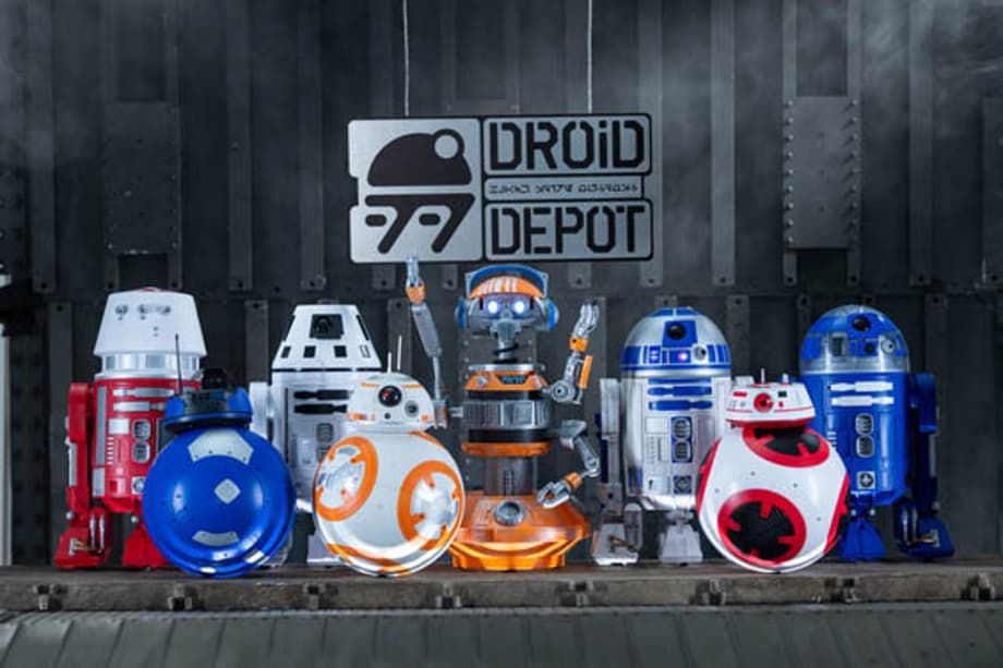 star-wars-galaxys-edge-merchandise-droids-1024x683