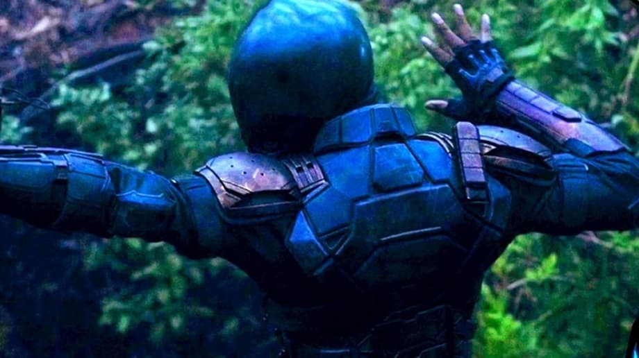 Grogu-and-the-Mandalorian-Pedro-Pascal-in-Lucasfilm-s-THE-MANDALORIAN-season-two-exclusively-on-Disn