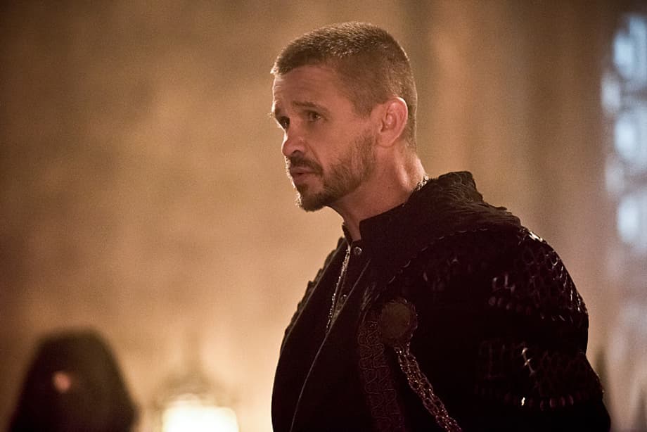 'Ra's al Ghul' Returns In New Stills From LEGENDS OF TOMORROW Season 1 Episode 9: &quot;Left Behind&quot;