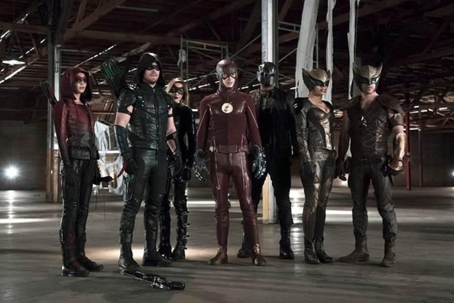 ARROW/FLASH Crossover's Full Superhero Team Assembled